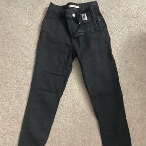 Levi’s high rise skinny jeans